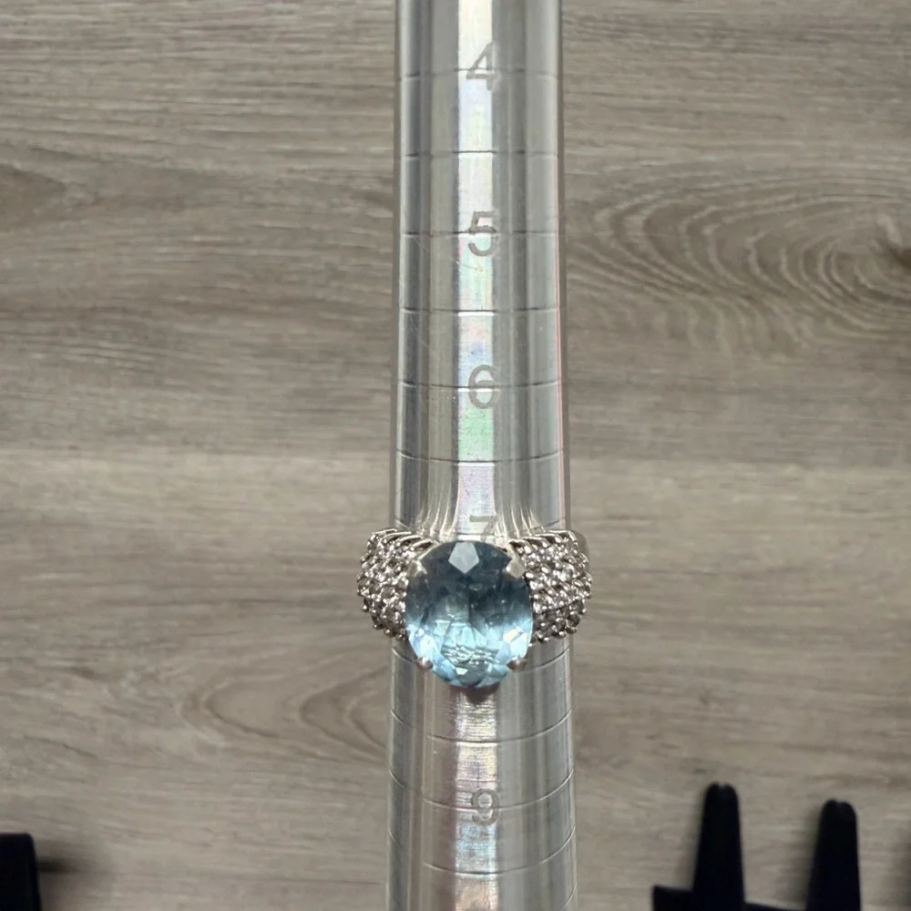Elegant Sterling Silver and Blue Gemstone Ring .925